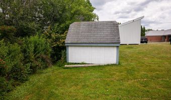 875 Hammond St, Bangor, ME 04401