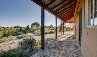 26 La Canada Rd, Arroyo Seco, NM 87514
