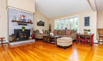 471 N Quidnessett Rd, North Kingstown, RI 02852