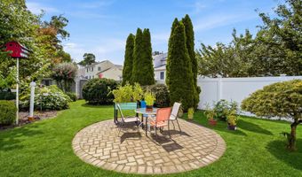 1432 Mizzen Ave, Beachwood, NJ 08722