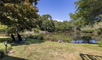 11 Guzeika Rd, North Kingstown, RI 02852