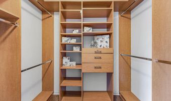 20419 CHARTER OAK Dr, Ashburn, VA 20147