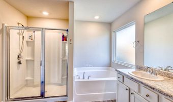 6476 Eastland Cir, Biloxi, MS 39532