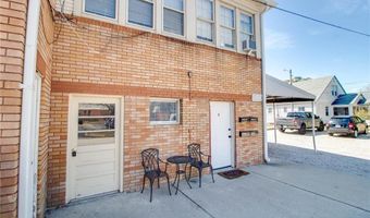 2356 State St, Alton, IL 62002