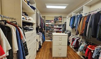 10924 Waters Rd, Alpharetta, GA 30022