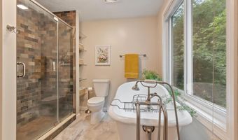 8 Whitney Ln, Boxborough, MA 01719