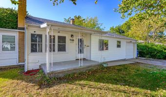 1621 Dearborn St, Augusta, KS 67010