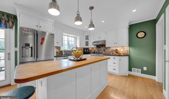 86 KNICKERBOCKER Dr, Belle Mead, NJ 08502