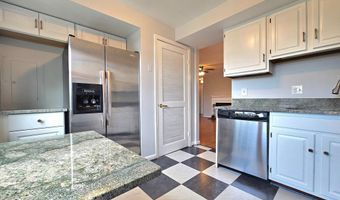 516 N WEST St, Alexandria, VA 22314