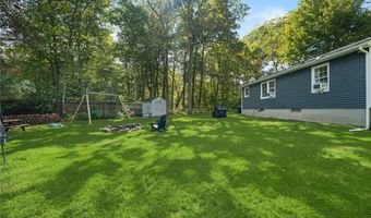 94 Maxson Hill Rd, Hopkinton, RI 02804
