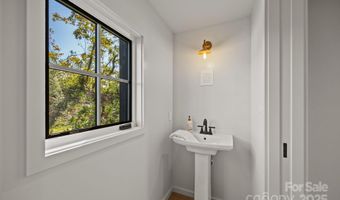 41 Windy Ridge Trl, Asheville, NC 28804