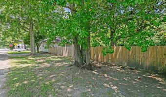 211 S Presley St, Atmore, AL 36502