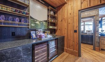 58 S Point Dr, Alexander City, AL 35010