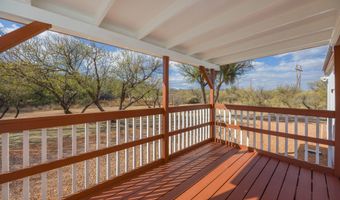 1197 W Hummingbird Ln, Benson, AZ 85602