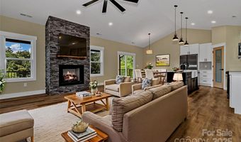 15 Woodchuck Cv, Alexander, NC 28701