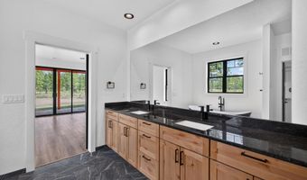 195 CANNON Ln, Blanchard, ID 83804
