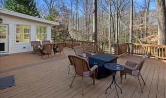 4302 ADRIENNE Dr, Alexandria, VA 22309