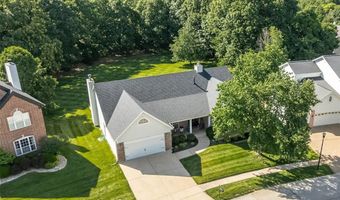 573 Castle Ridge Dr, Ballwin, MO 63021