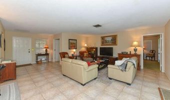 493 Forestview Dr, Atlantis, FL 33462