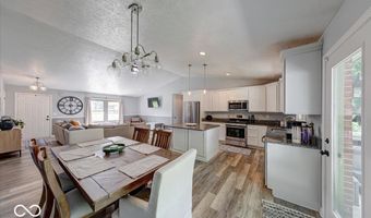 6888 E County Road 800 N, Bainbridge, IN 46105
