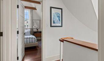 50 Lee Ave, Newport, RI 02840