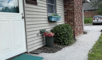 363 Mount Hope Ave, Bangor, ME 04401