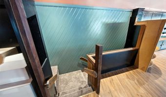 25 N Main St B, Ashland, OR 97520
