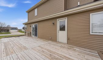 302 Willard Dr, Auburn, IN 46706
