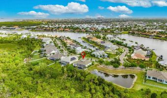 706 Manns Harbor Dr, Apollo Beach, FL 33572