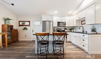 20 View Dr, Centerville, ID 83631