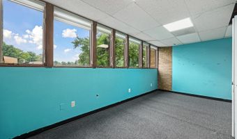 4200 DANIELS Ave, Annandale, VA 22003