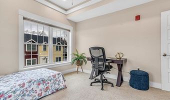 54 Loomis St 2202, Bedford, MA 01730