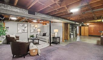 2727 Hampshire Rd, Ann Arbor, MI 48104