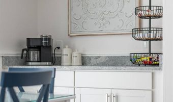 466 Essex St, Bangor, ME 04401