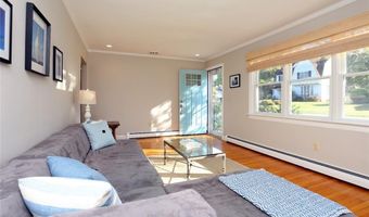 5 ODonnell Rd, Middletown, RI 02842