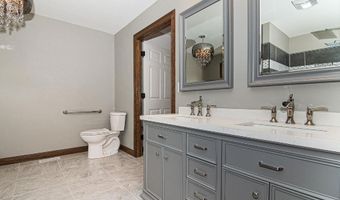 6042 Seven Springs Dr, Asbury, IA 52002