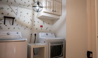 42243 CANARY GRASS Sq, Aldie, VA 20105