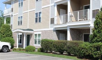 200 Roger Williams Ave 409, East Providence, RI 02916