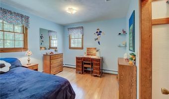 1420 Diplomat Dr, East Greenwich, RI 02818