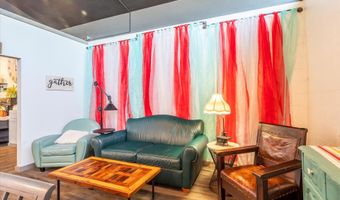 215 SE 10TH St, Bandon, OR 97411