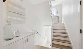 132 N Somerset St, Alys Beach, FL 32461