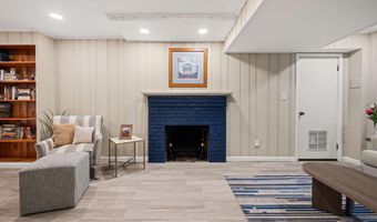 5706 9TH Rd N, Arlington, VA 22205