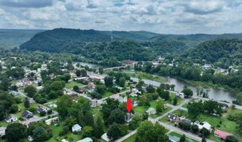 192 Clay St, Alderson, WV 24910