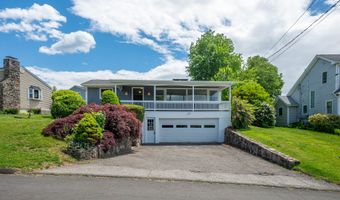 5 Lilac Ln, Brookfield, CT 06804