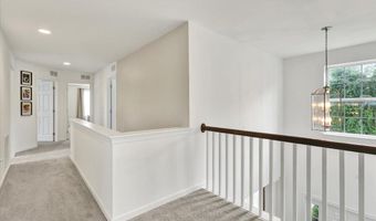 355 WESTVIEW Dr, Akron, PA 17501