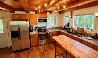 40 Atkin Ln, Cascade, ID 83611