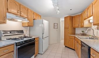 35 Chandler Dr 35, Atkinson, NH 03811