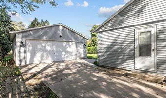 1824 E COLLEGE Ave, Appleton, WI 54915