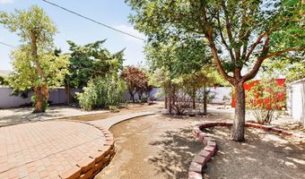 805 INDIANA St SE, Albuquerque, NM 87108