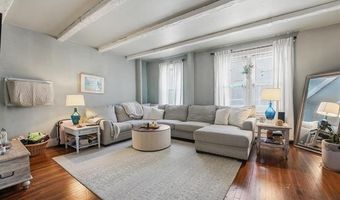 82 E 26TH St, Bayonne, NJ 07002